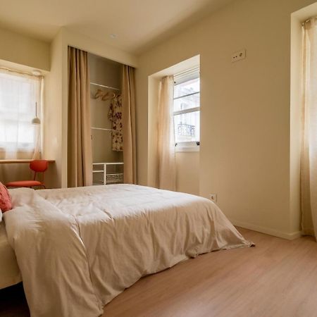 Mina Nai Apartment Ferrol Esterno foto